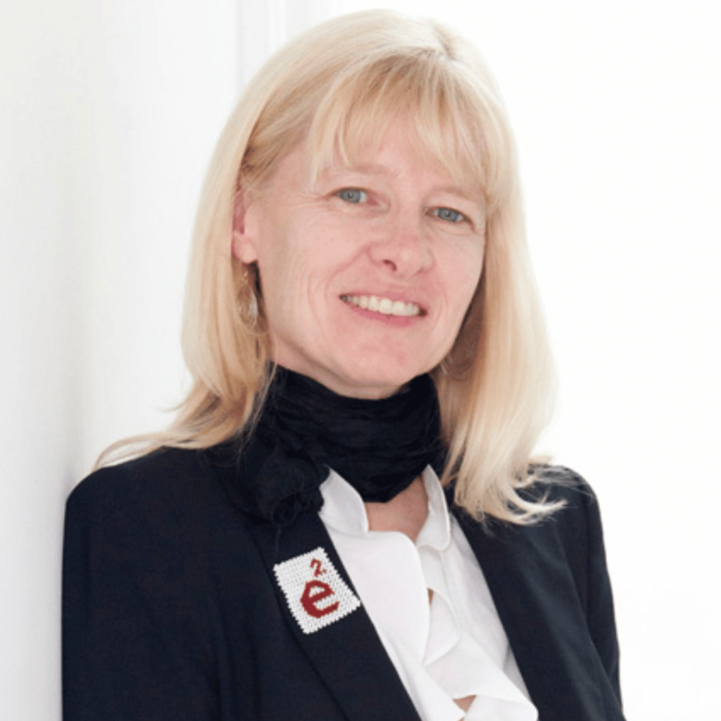 Dr. Fiona Sampson